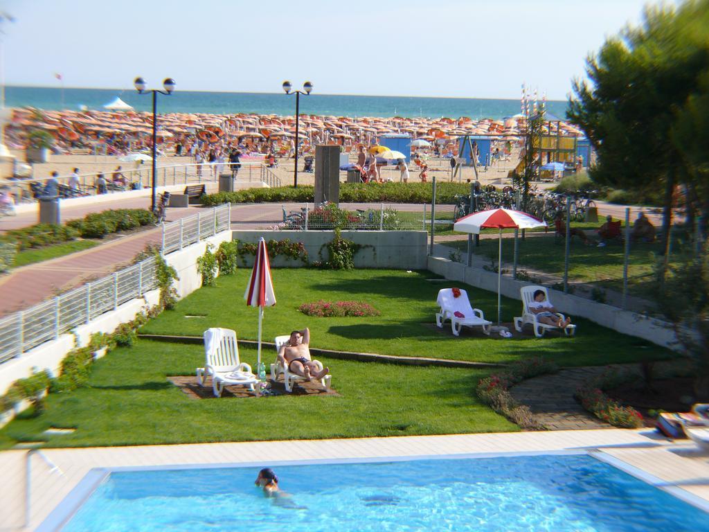 Residence Panorama Apart Hotel Bibione Exterior photo